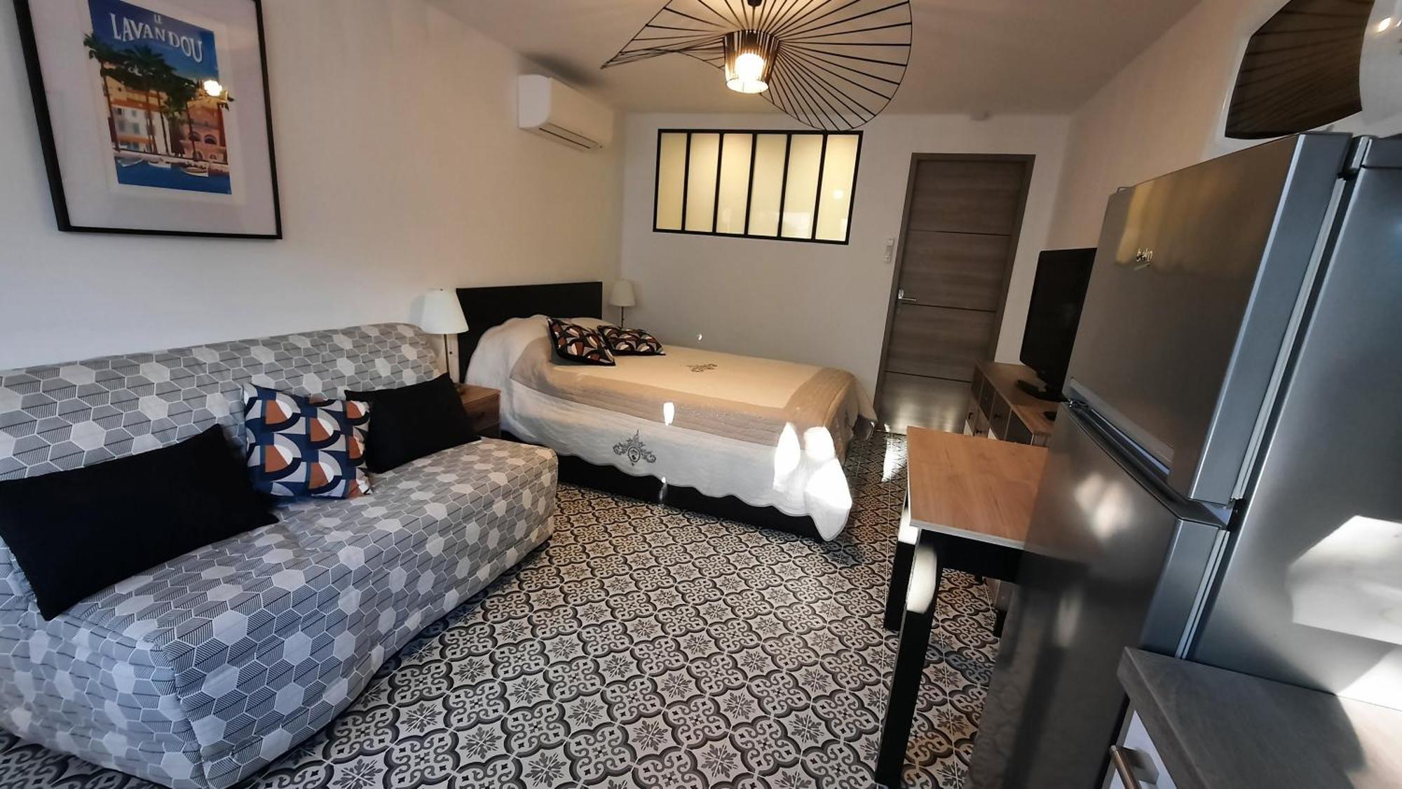 Studio Climatise Lantanas 4 Personnes Le Lavandou Ngoại thất bức ảnh